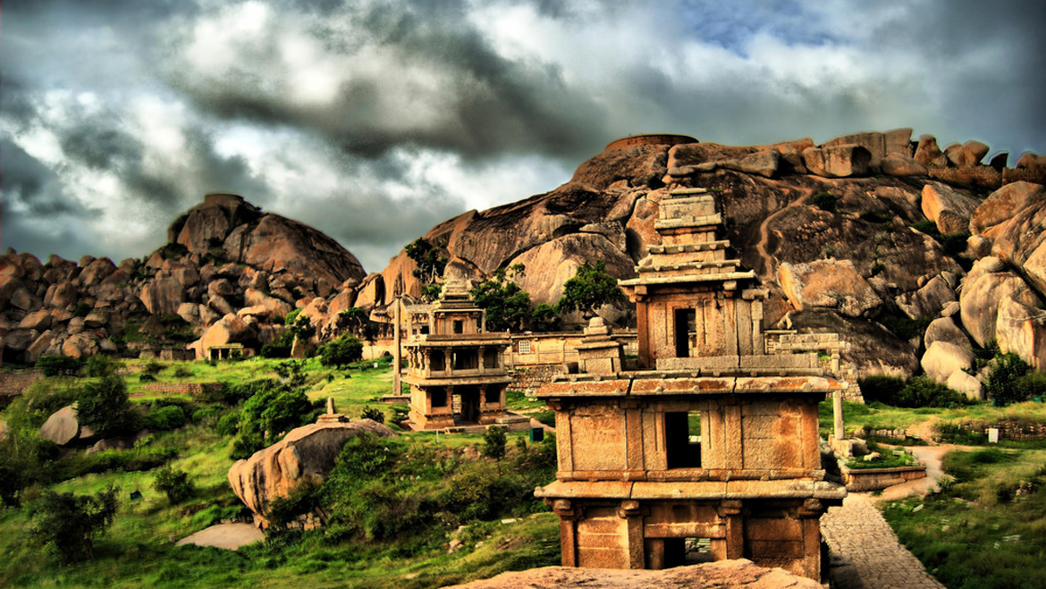 Bangalore to Chitradurga Cab Services